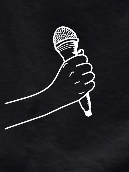 Main avec microphone