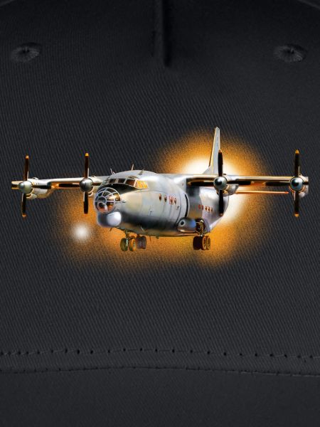 Transport Flugzeug Antonov-12