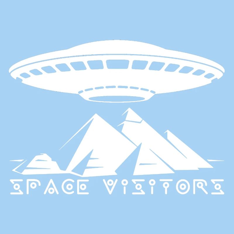 Les visiteurs et les pyramides blanches