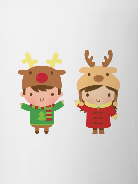 Süße Weihnachtskinder mit Rentierhüten
