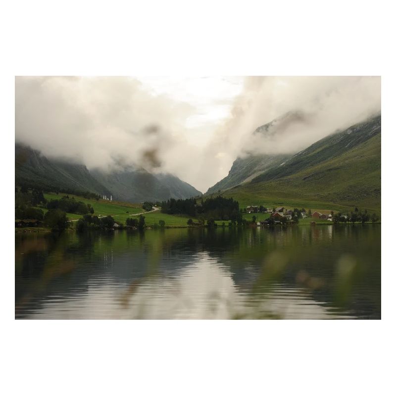 Plus dans les nuages