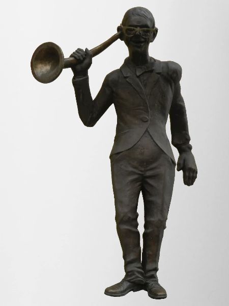 Statue mit Hörrohr