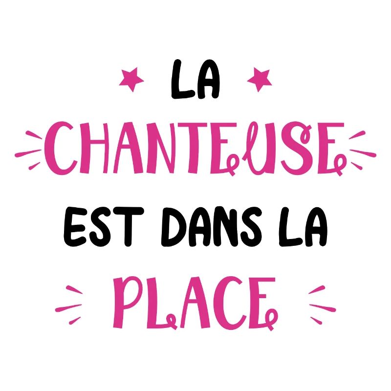 La chanteuse est dans la place