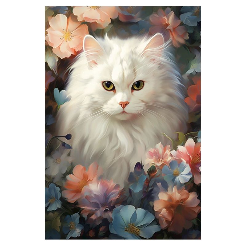 Chat dans le parterre de fleurs