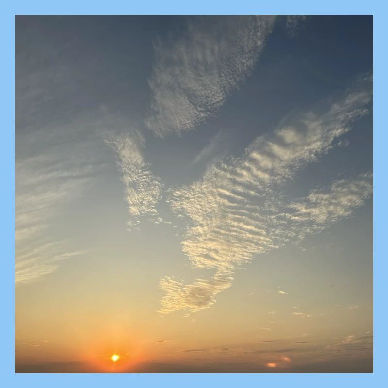Abendhimmel mit Wolkenmeer