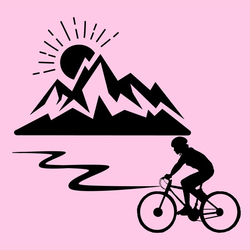 Radfahrer mit Bergen im Hintergrund und Sonne verschwindet