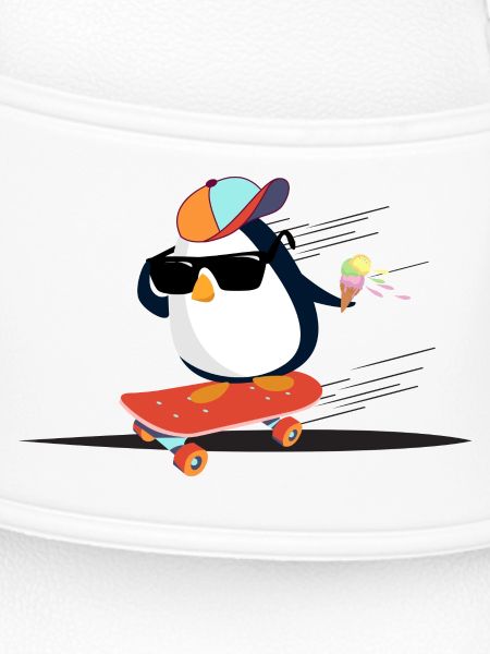 Cool penguin on skateboard