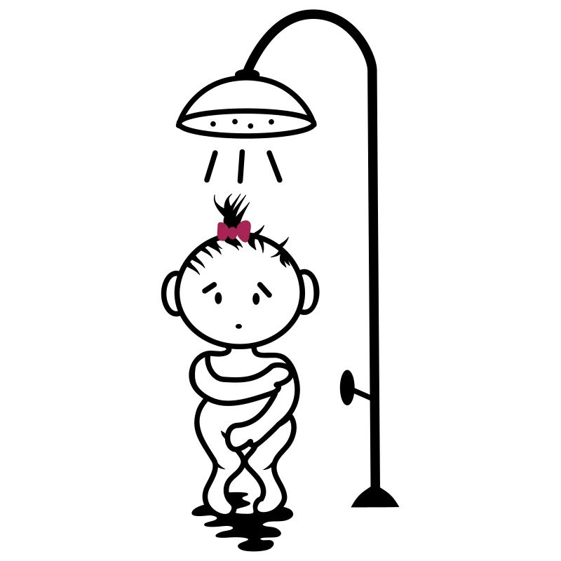 fille timide sous la douche