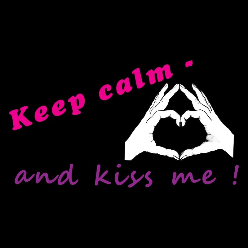 Hände formen ein Herz. Keep calm and kiss me