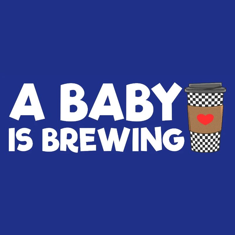 Une future mère dont le bébé prépare du café
