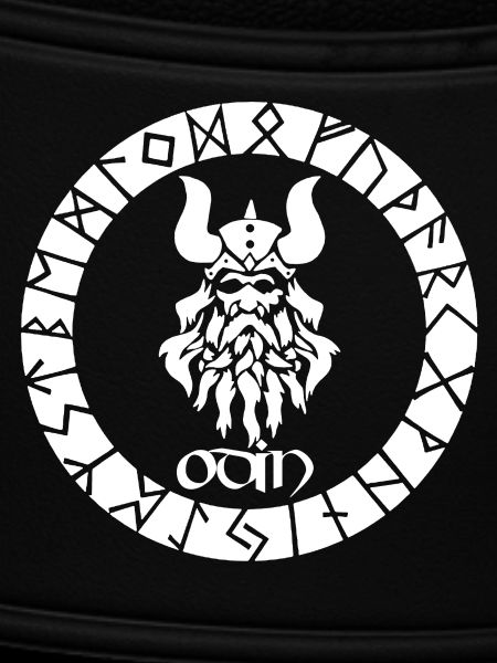 Gott Odin und weiße Wikinger-Runen