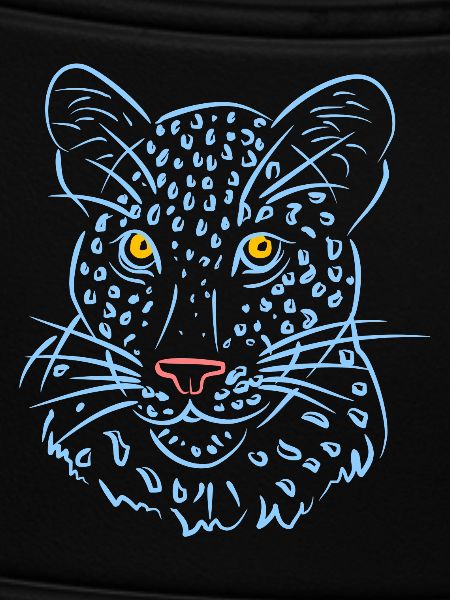 Leopardengesicht mit Blautönen