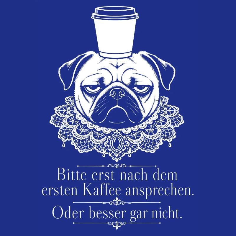 Grimmiger Mops balanciert einen Kaffeebecher