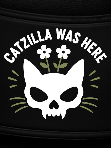 CatZilla-Schädel mit Blumen