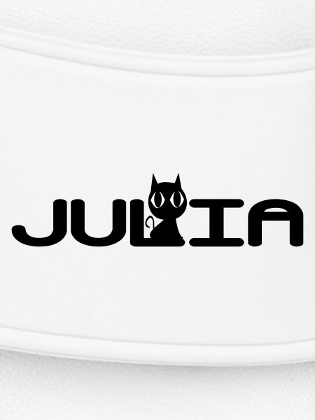 Julia mit schwarzer Katze