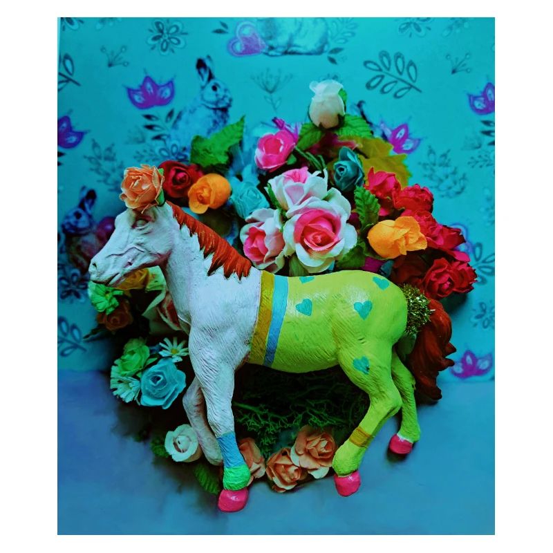 Cheval de carnaval coloré