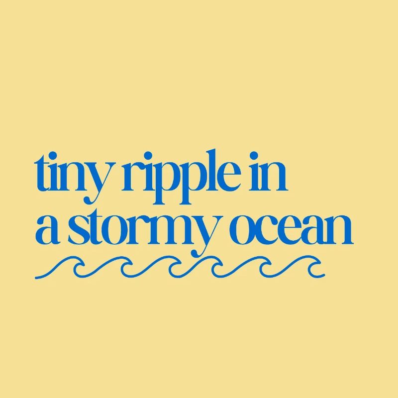 Une minuscule ondulation dans un océan orageux avec des vagues