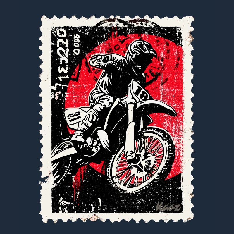 Pilote de motocross devant un timbre-poste soleil rouge