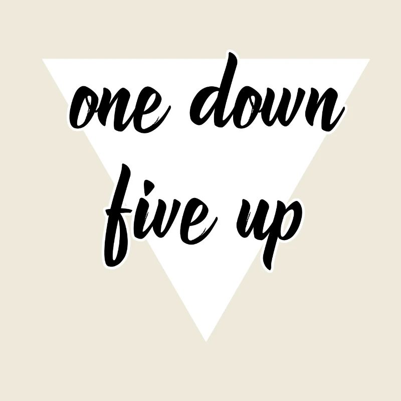 One Down Five Up design blanc