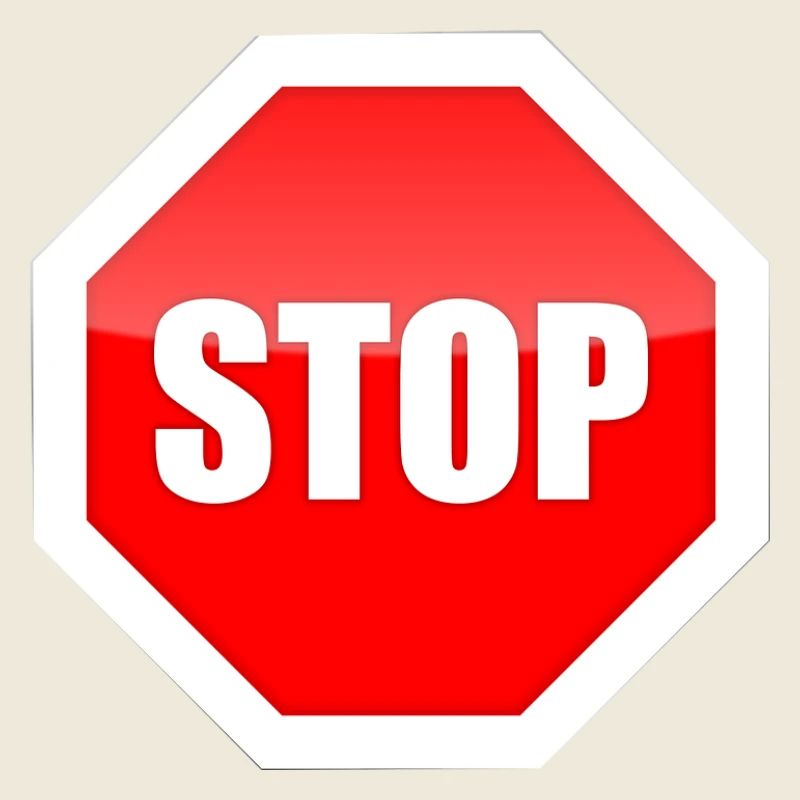 Impression graphique de plaque STOP rouge