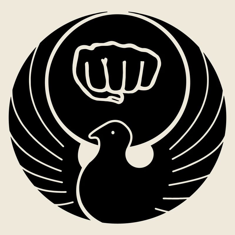 Wado-Taube mit Karate-Faust