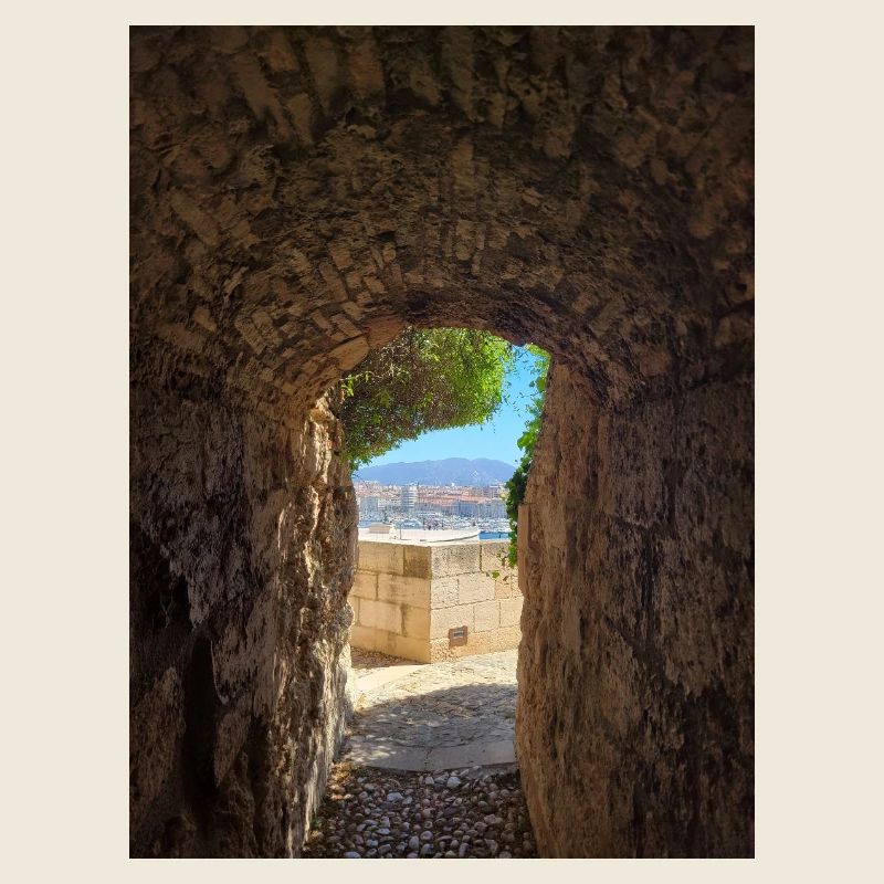 Voie d'ocre vers le littoral