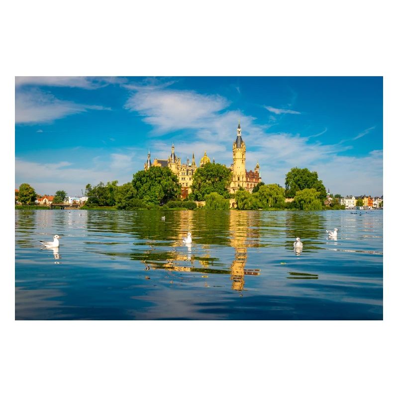 Le château de Schwerin en été
