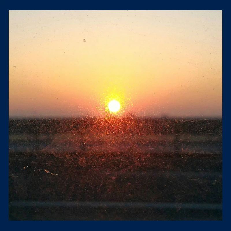 Rayon de coucher de soleil sur verre