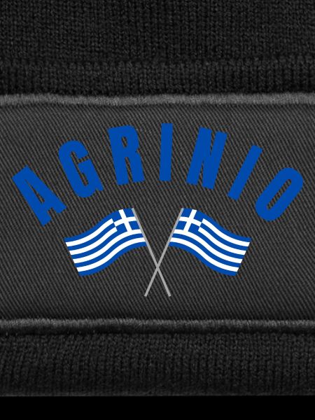 Bogen-Agrinio mit griechischen Flaggen