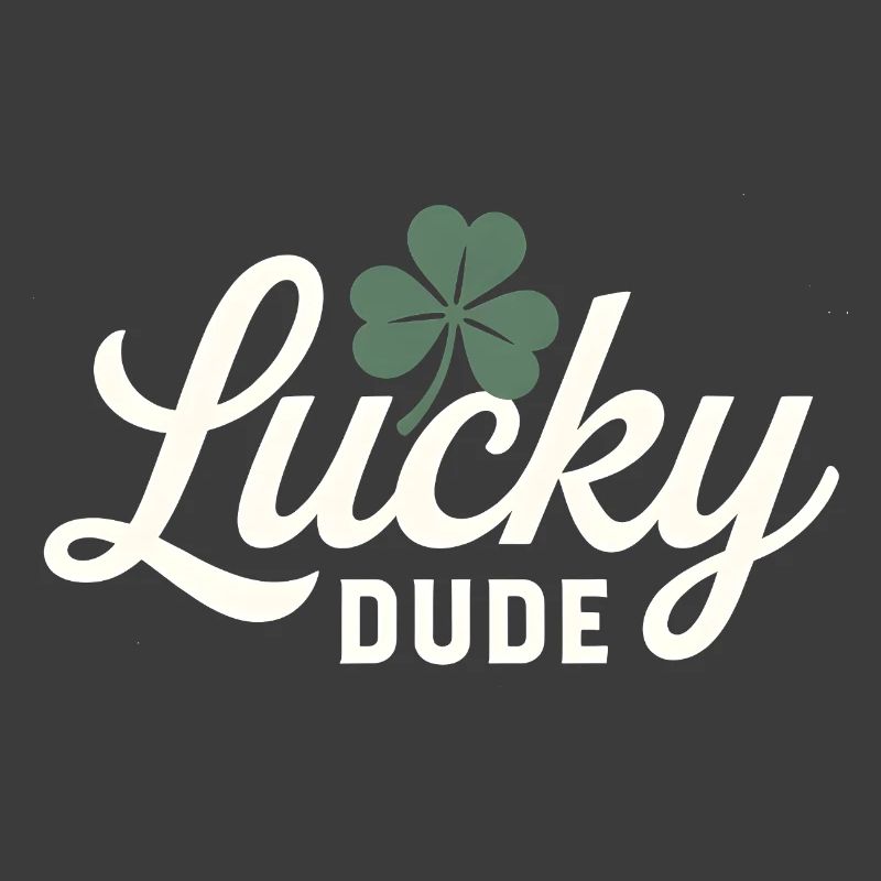 Glücklicher Typ mit Vierblattklee