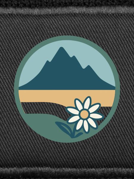 Berglandschaft mit Blumenmotiv