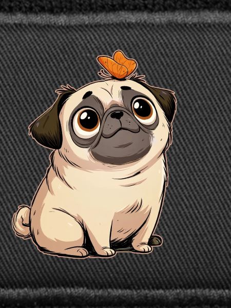 Mops mit Schmetterling