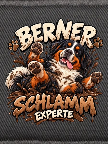 Berner Sennenhund im Schlammabenteuer