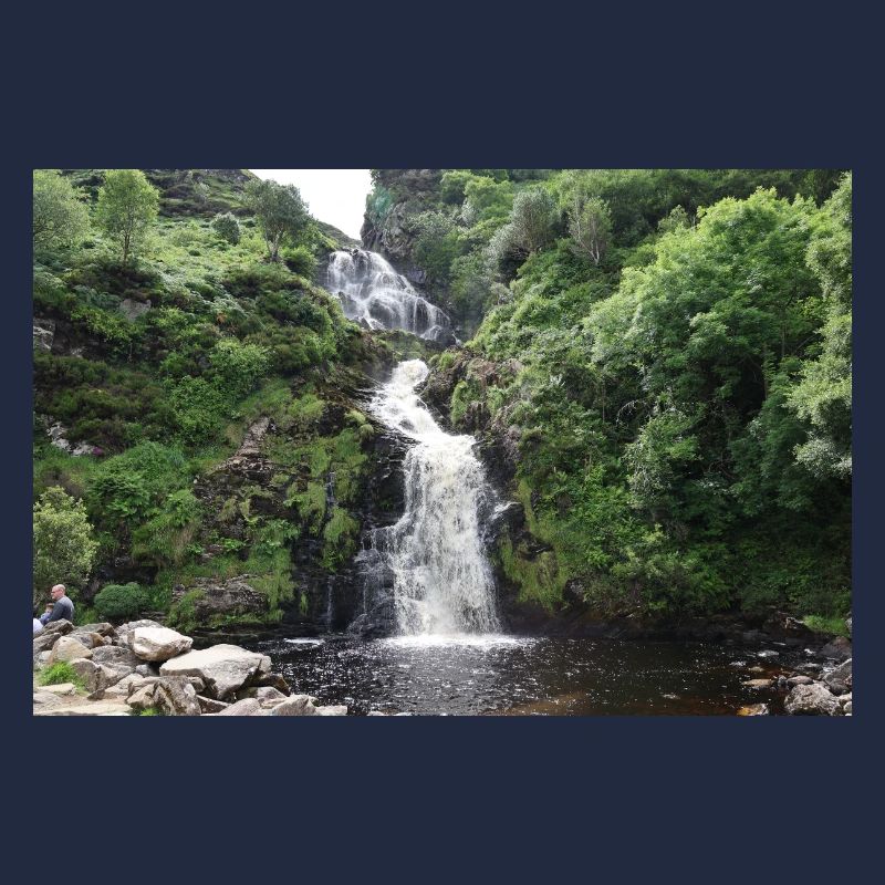 Smaragdwald-Wasserfall