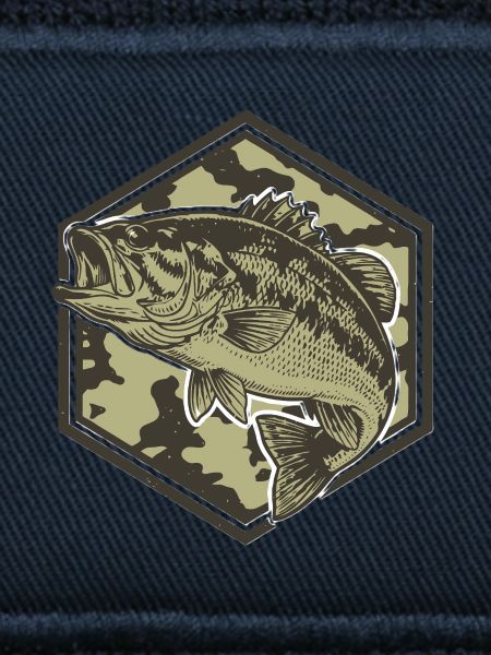 Bass im Camouflage Hexagon