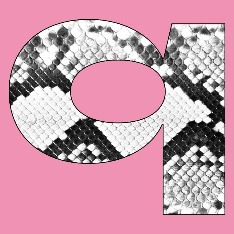 Statement Buchstabe q mit Schlangenmuster