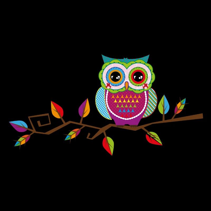 farbenfrohe Eule sitzt auf einem herbstlichen Ast