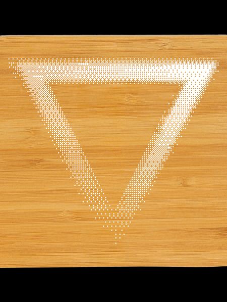 Emblème géométrique triangulaire