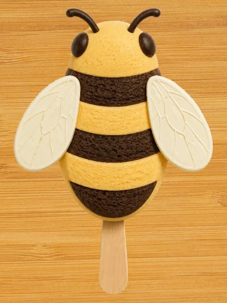 Sweet bee as a popsicle