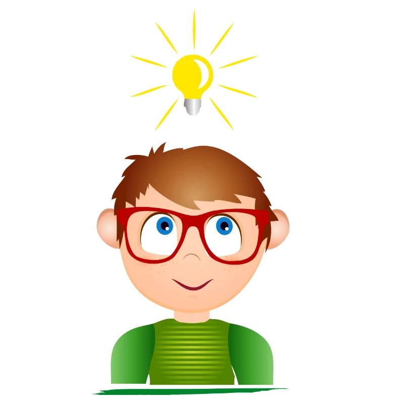 Junge mit Brille und einer leuchtenden Glühbirne
