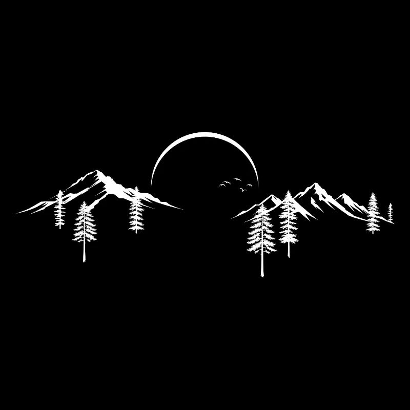 Silhouette de forêt de montagne au clair de lune