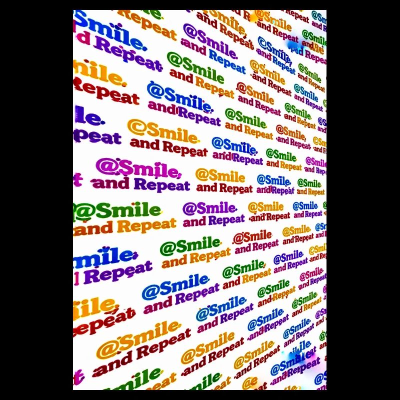 Sourire coloré et répéter