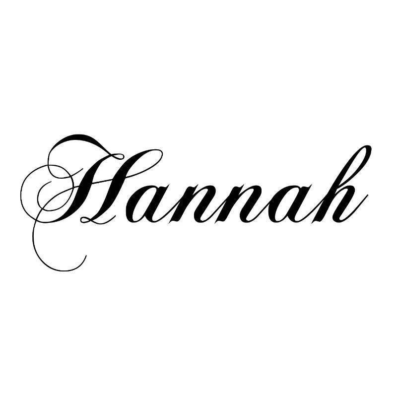 Hannah, ta tenue avec ton nom dessus