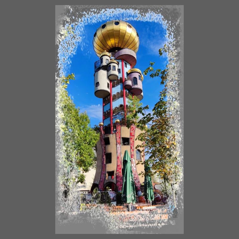 Hundertwasserturm beim Kuchlbauer