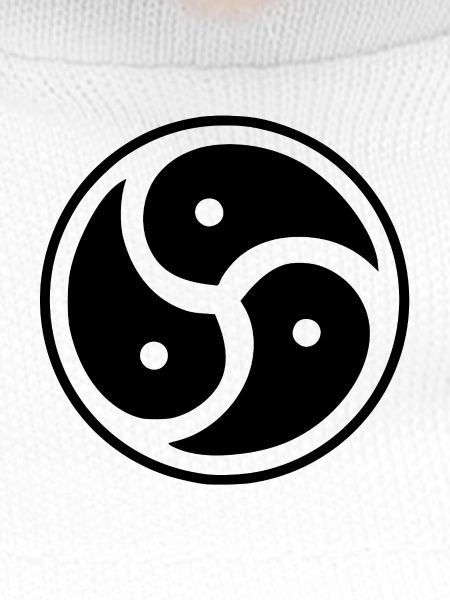 Power & Pride – Triskelion Design