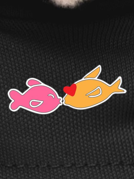 Kissing fish