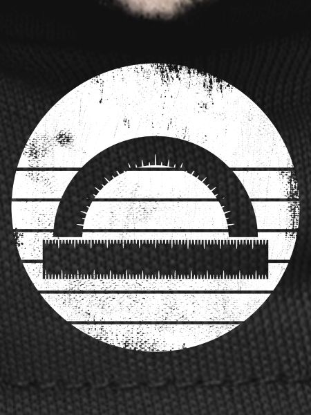Semi-circular protractor