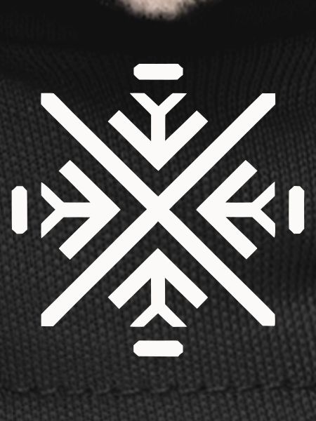 Sleek geometric flake
