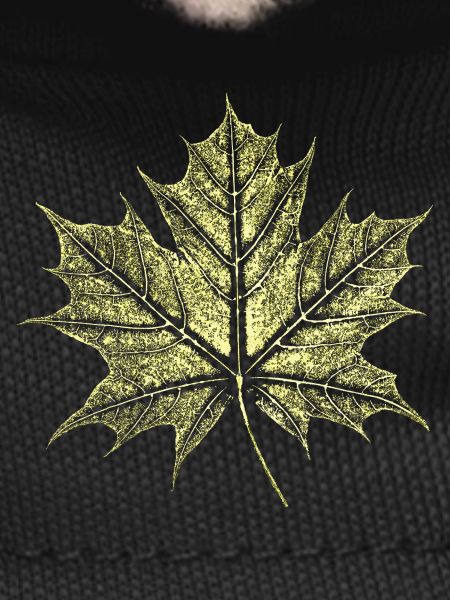 Maple Leaf / Botany - Natural