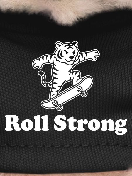 Tiger Skateboard Roll Strong
